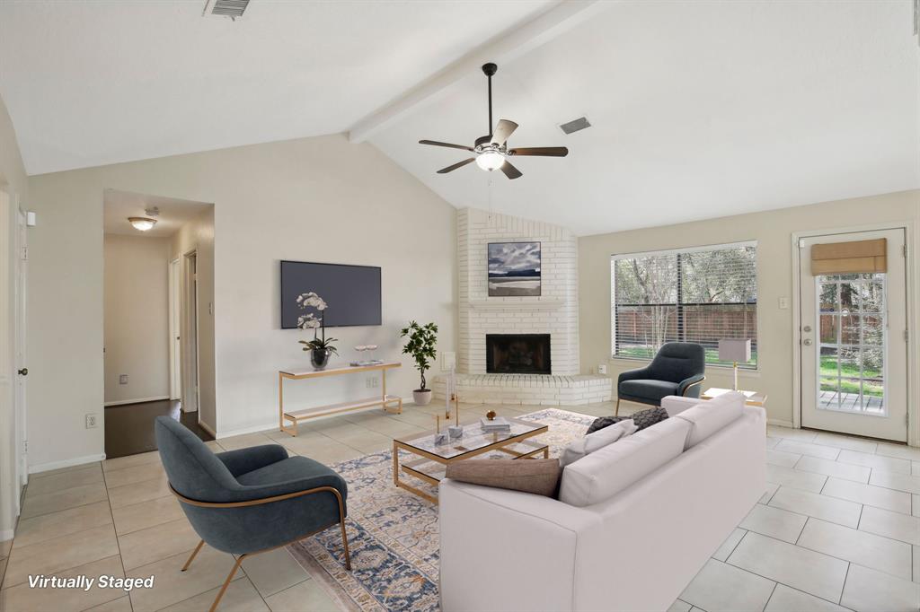 55 Sylvan Forest Drive, The Woodlands, Texas image 7