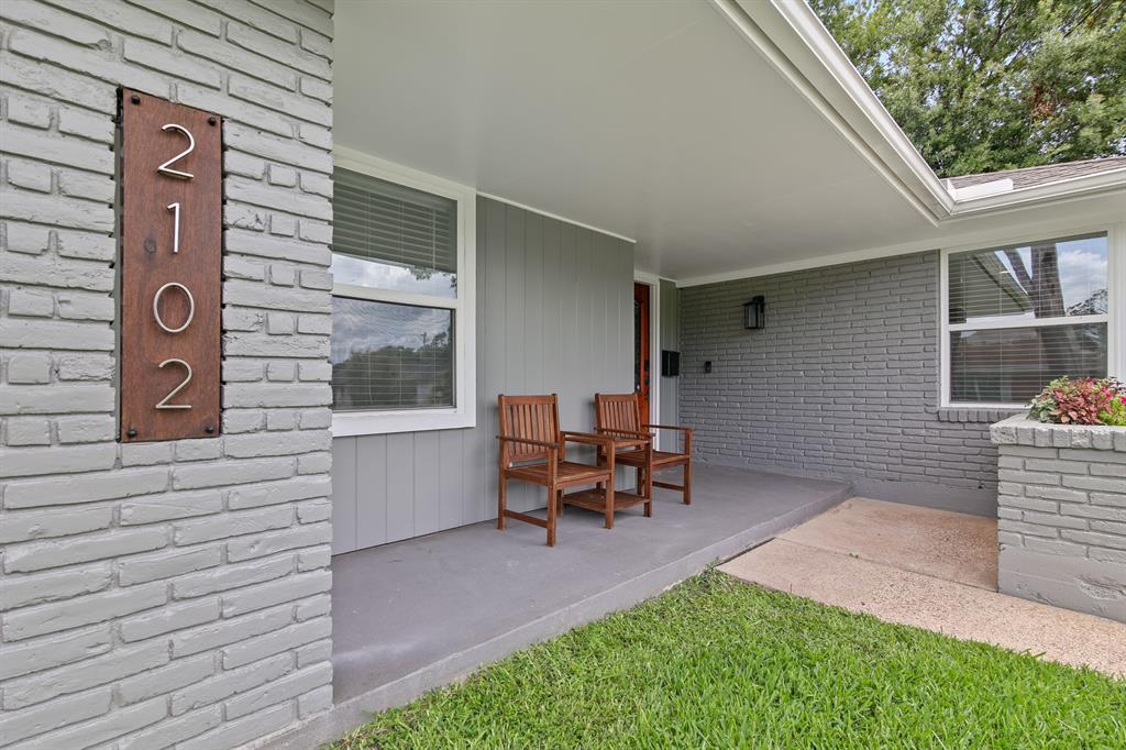 2102 Lazybrook Drive