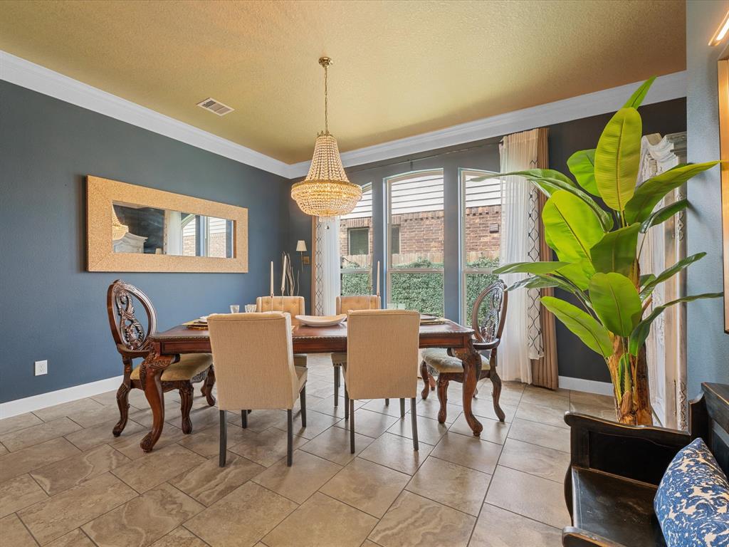 17611 Bear River Lane, Humble, Texas image 8