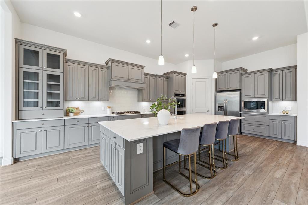 1046 Lakemont Bend Lane