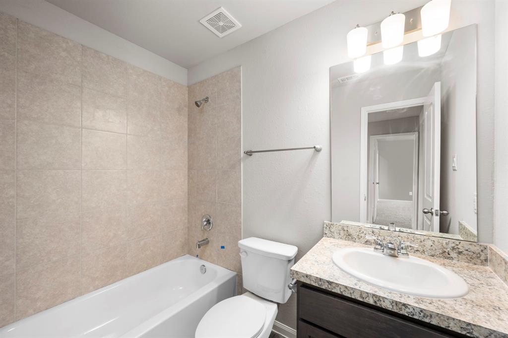 310 N Orange Street, Sweeny, Texas image 3
