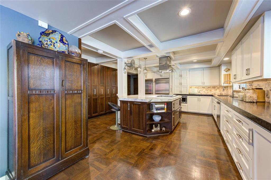 2500 Glen Haven