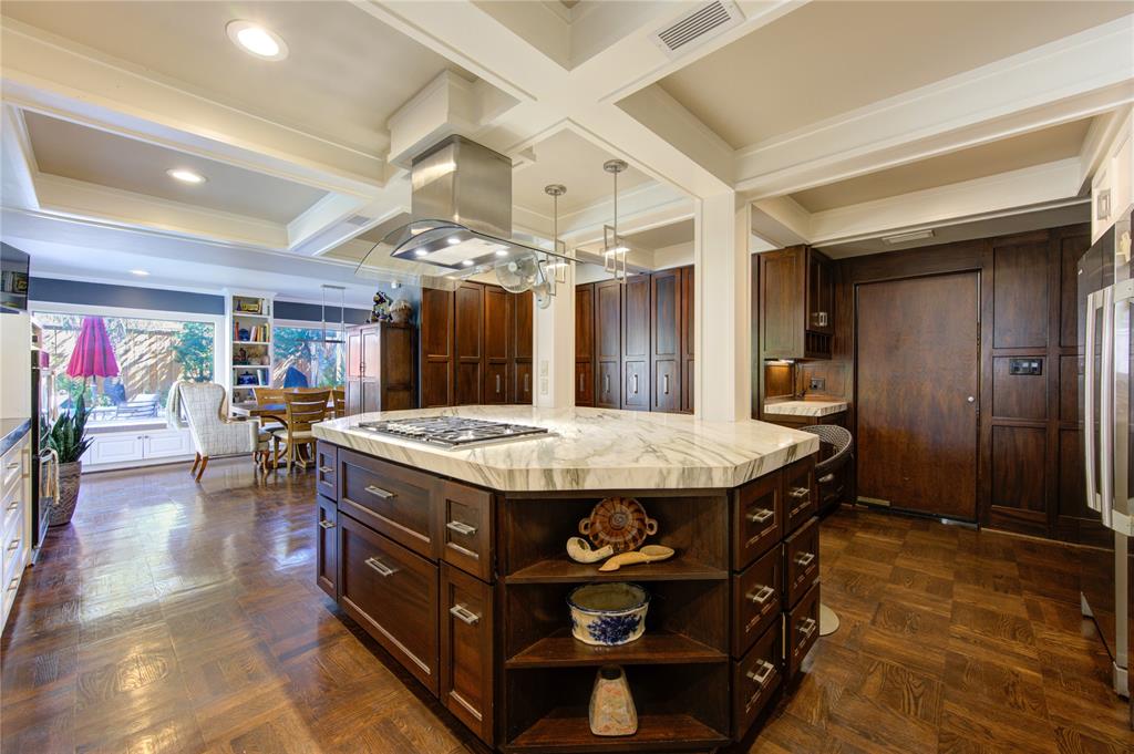 2500 Glen Haven
