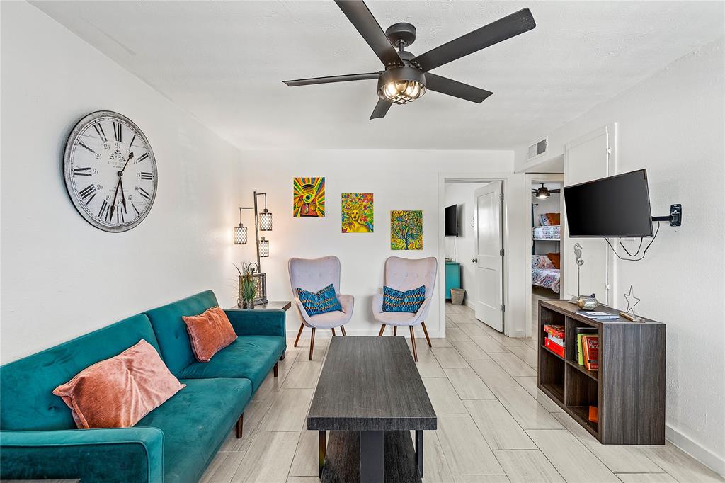 Galveston, Texas 77550, United States, 2 Bedrooms Bedrooms, ,1 BathroomBathrooms,Residential,Active,188874