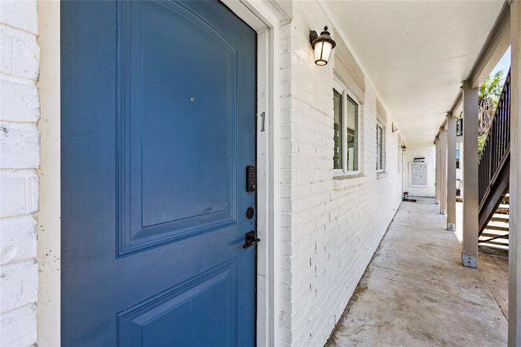 Galveston, Texas 77550, United States, 2 Bedrooms Bedrooms, ,1 BathroomBathrooms,Residential,Active,188874