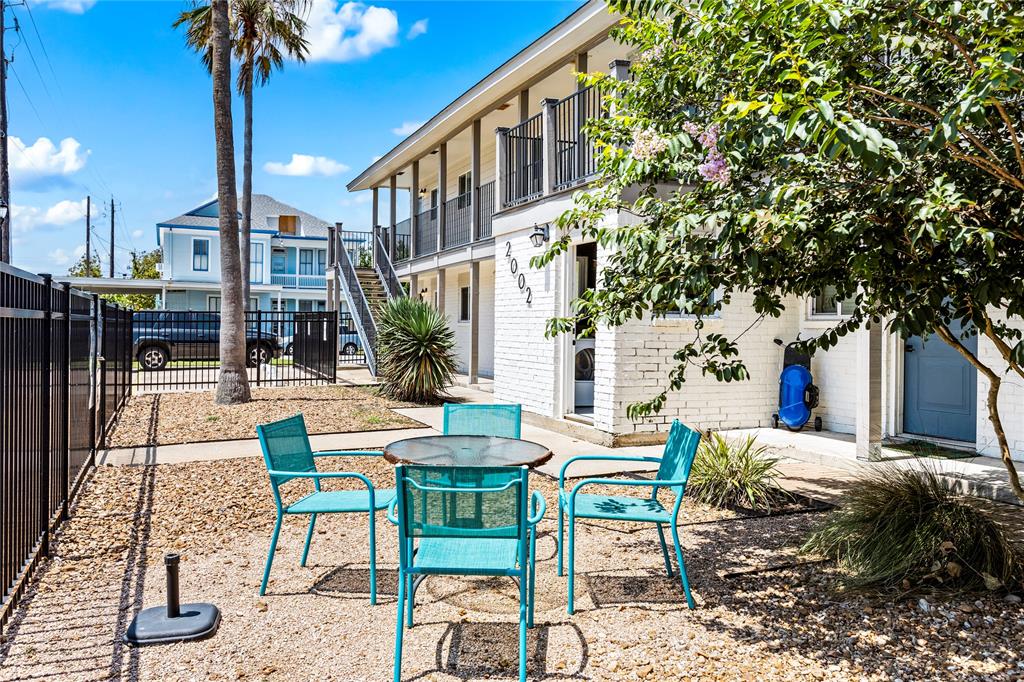 Galveston, Texas 77550, United States, 2 Bedrooms Bedrooms, ,1 BathroomBathrooms,Residential,Active,188874