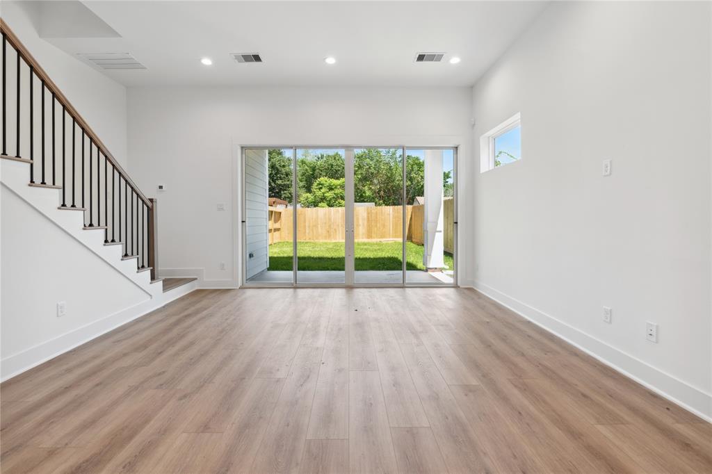 5103 Sherman St, Houston, Texas image 8