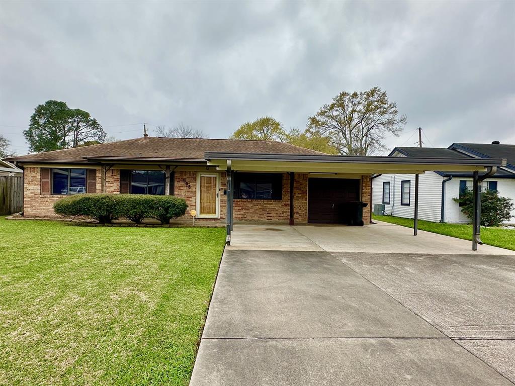 508 S 1st 1/2 Street, Nederland, Texas image 2