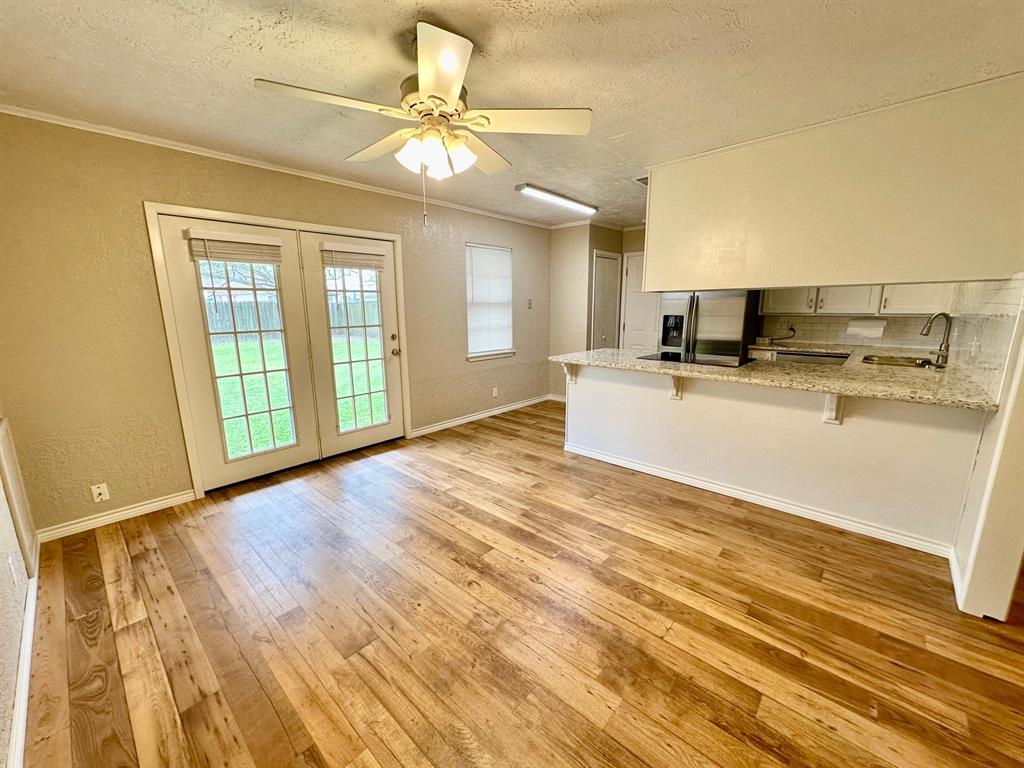 508 S 1st 1/2 Street, Nederland, Texas image 7