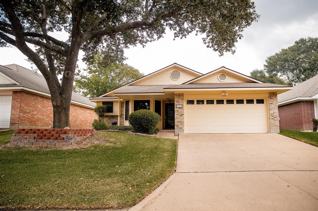 View Brenham, TX 77833 house