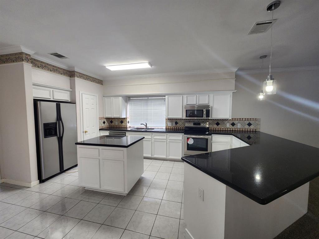 6026 Culross Close, Humble, Texas image 6