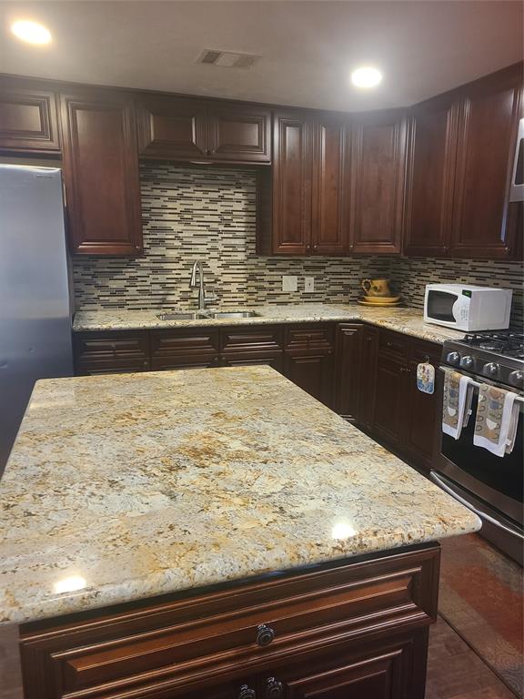 7536 Charlie Street, Houston, Texas image 15