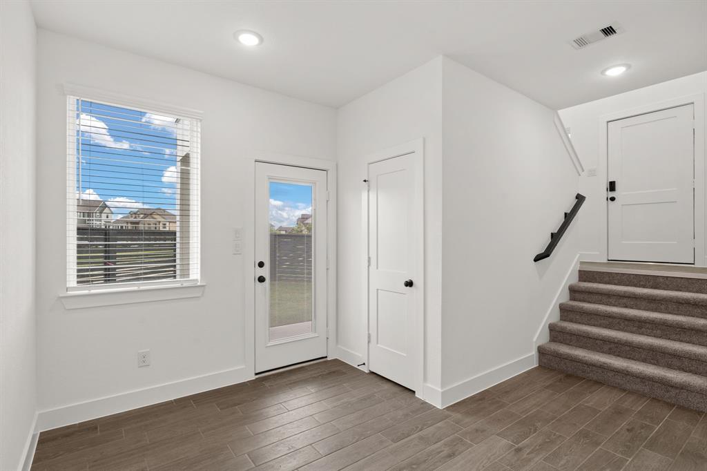 15150 Dry Creek Junction Place, Cypress, Texas image 5