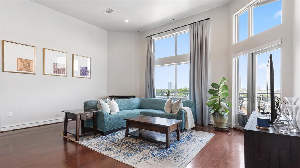 3311 Yupon Street #504, Houston, Texas image 1