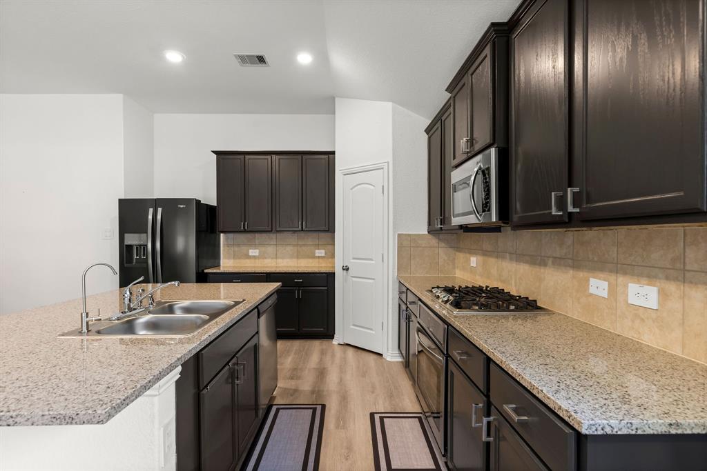 240 Scarlet Maple Way, Conroe, Texas image 19