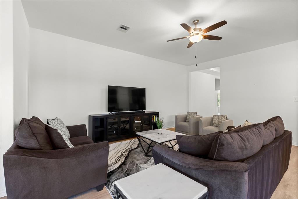 240 Scarlet Maple Way, Conroe, Texas image 16
