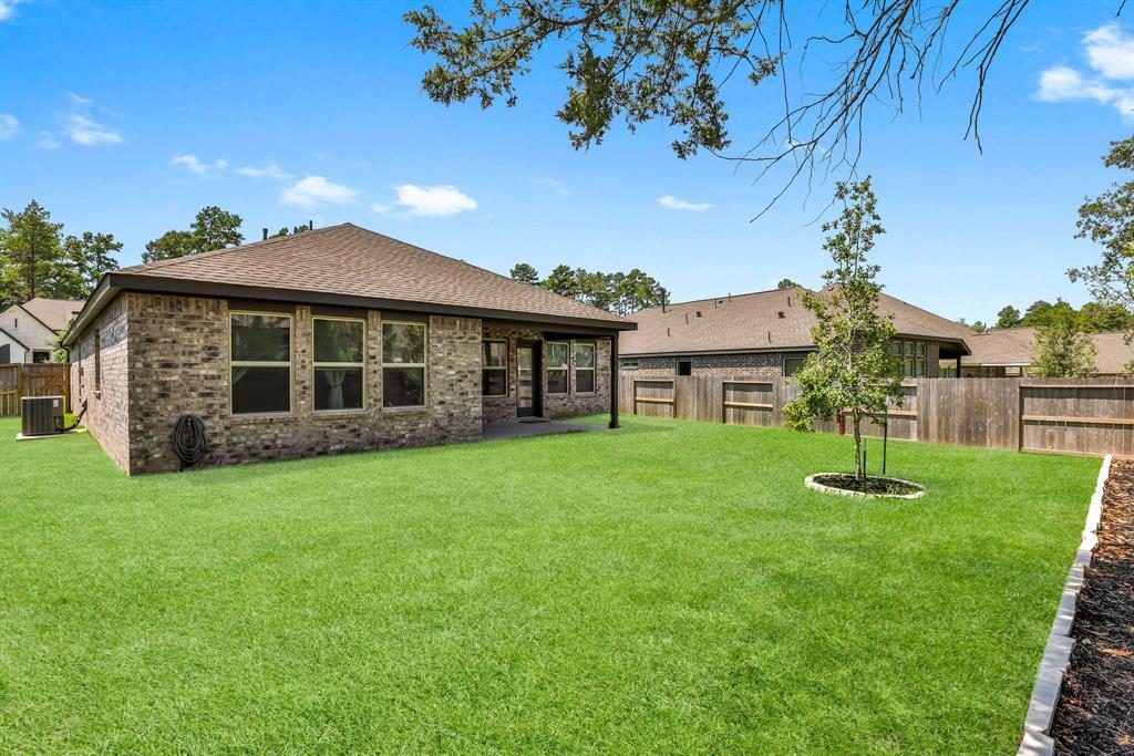 240 Scarlet Maple Way, Conroe, Texas image 29