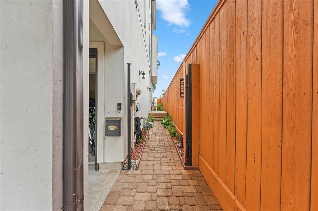 1044 E 29th Street #A, Houston, Texas image 5