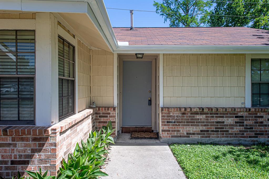17639 Glenwolf Drive, Houston, Texas image 4