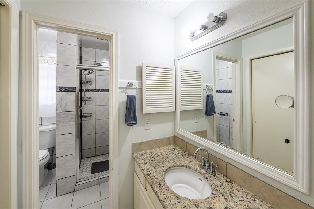17639 Glenwolf Drive, Houston, Texas image 17