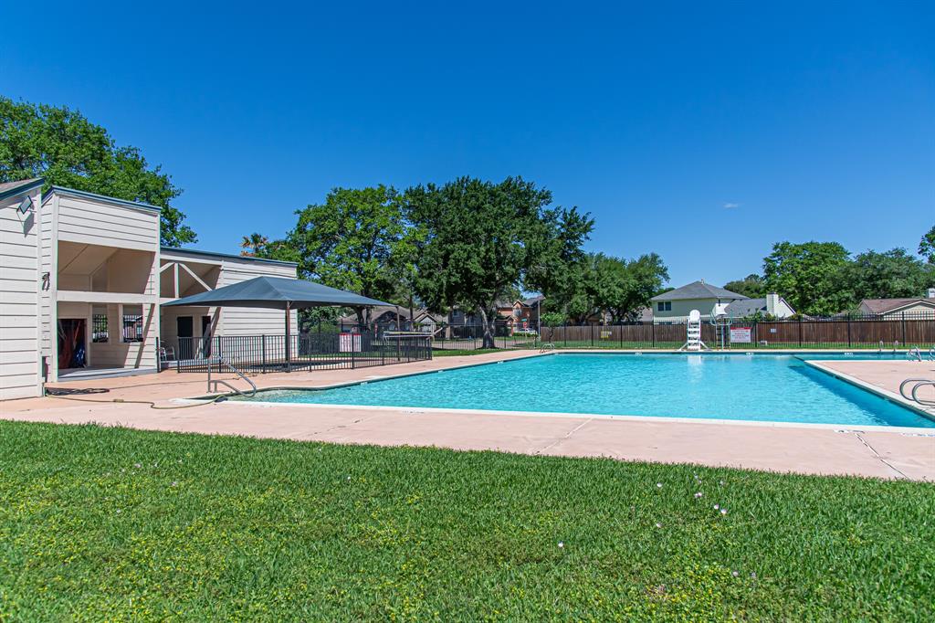 17639 Glenwolf Drive, Houston, Texas image 29