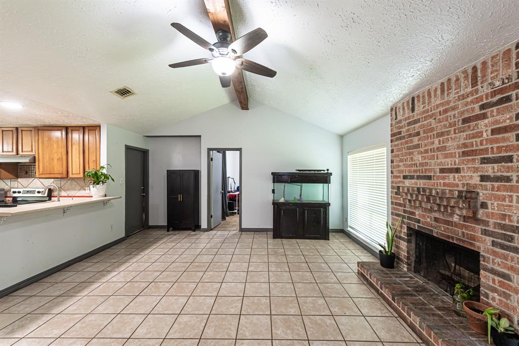 17639 Glenwolf Drive, Houston, Texas image 6