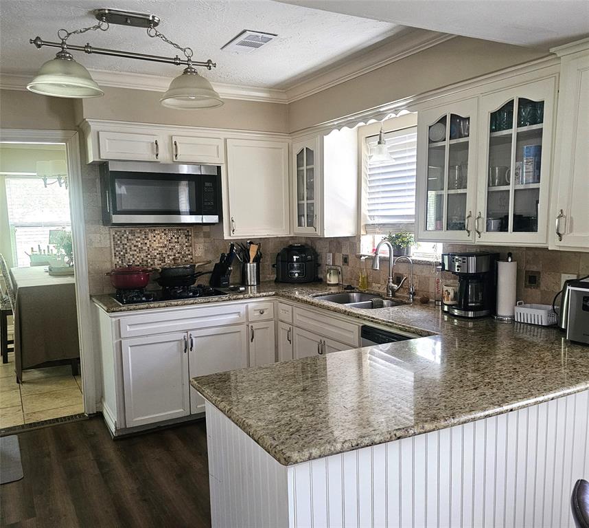 5914 Warm Springs Road, Houston, Texas image 4