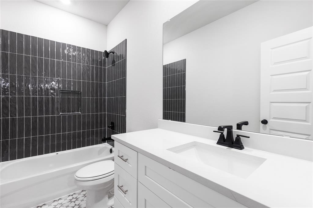 6410 Bolinas Court, Rosharon, Texas image 12
