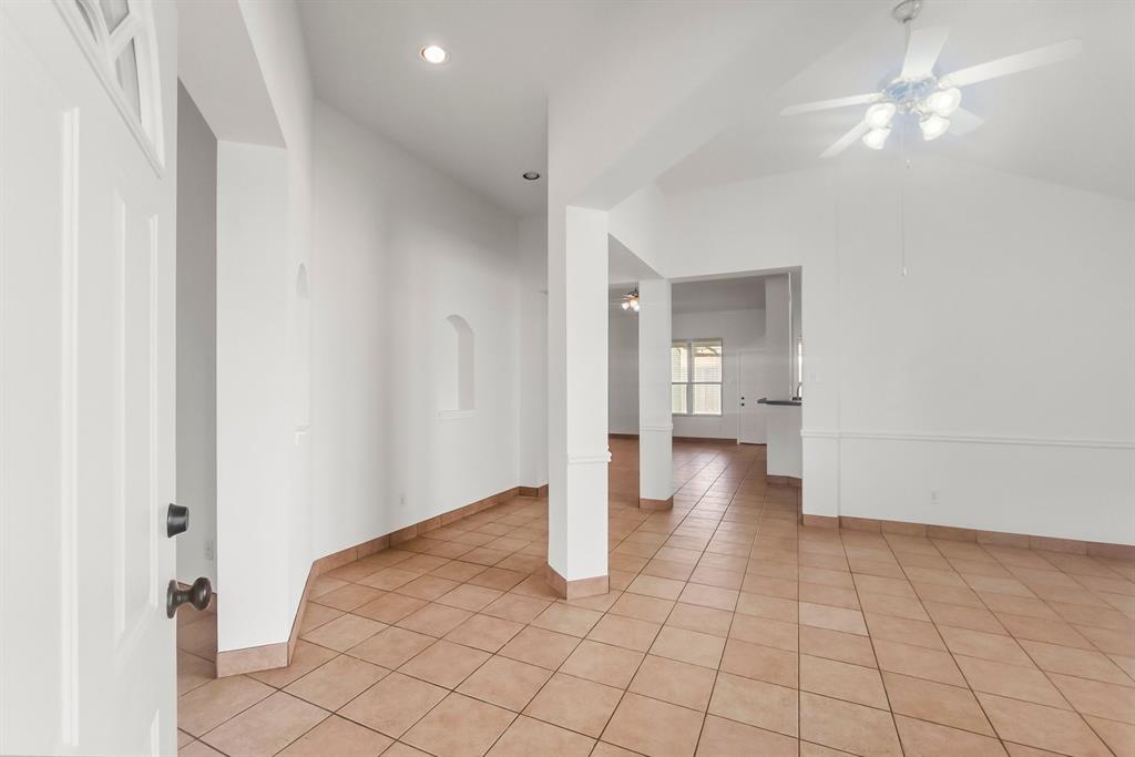 19311 Twin Buttes Drive, Tomball, Texas image 5