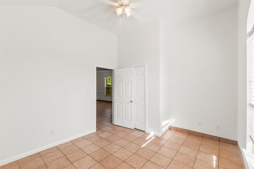 19311 Twin Buttes Drive, Tomball, Texas image 9