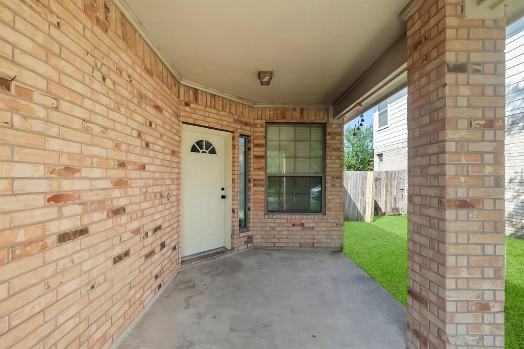 19311 Twin Buttes Drive, Tomball, Texas image 3