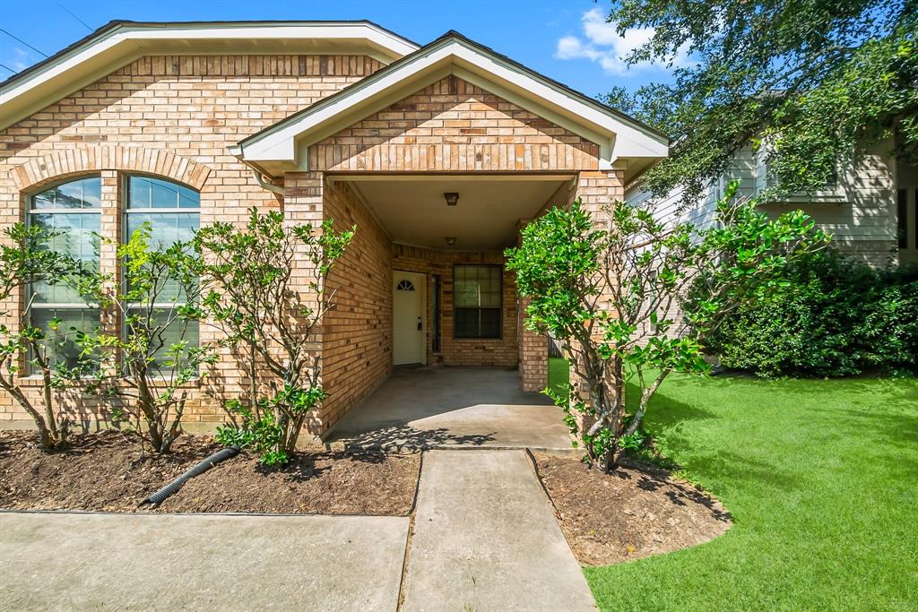 19311 Twin Buttes Drive, Tomball, Texas image 2