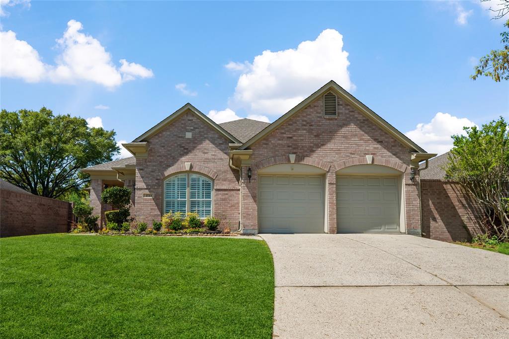 2723 N Strathford Lane, Kingwood, Texas image 1