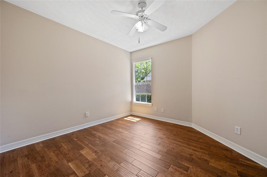 2723 N Strathford Lane, Kingwood, Texas image 25