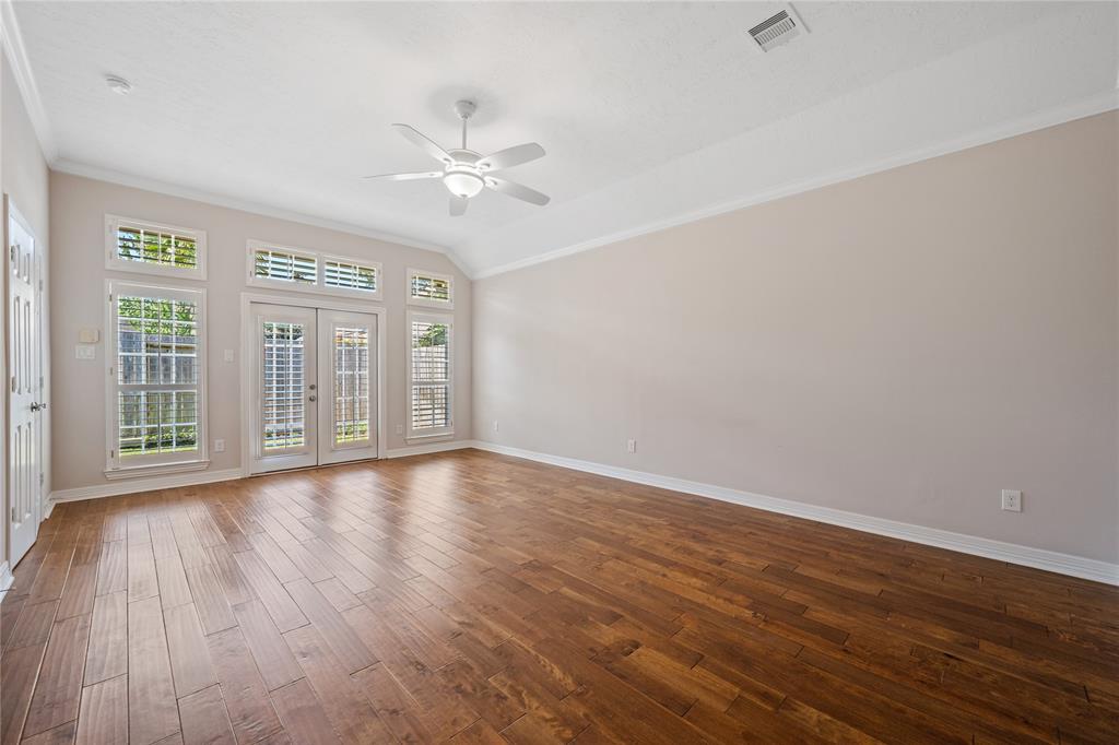 2723 N Strathford Lane, Kingwood, Texas image 15