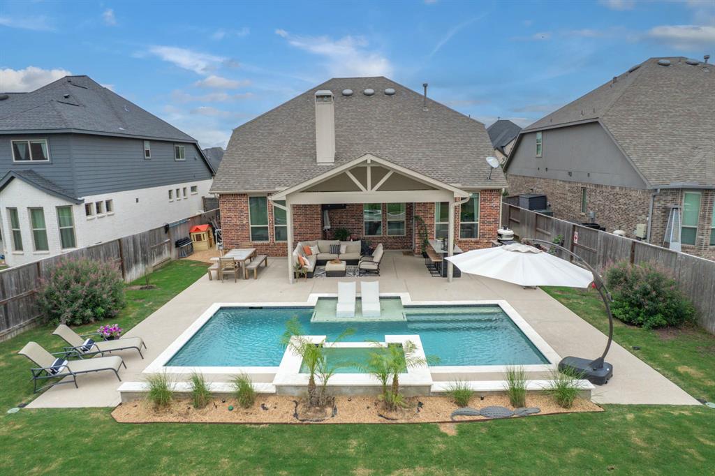7111 Pondhawk Drive