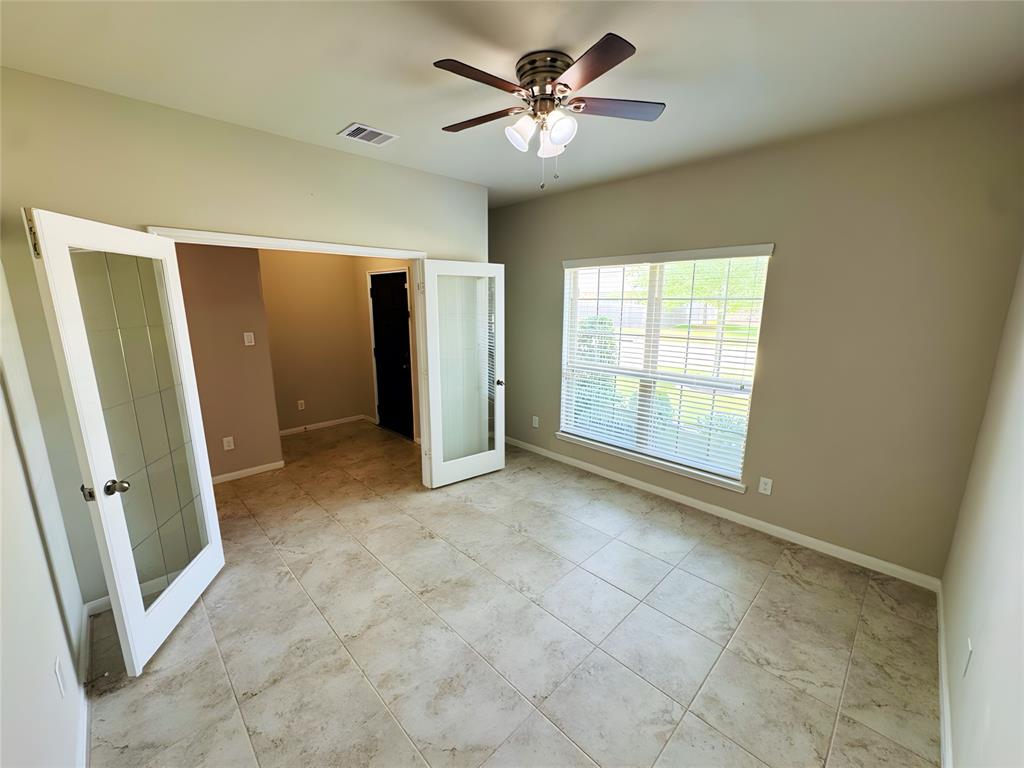 1528 Nacogdoches Valley Dr Dr, League City, Texas image 6