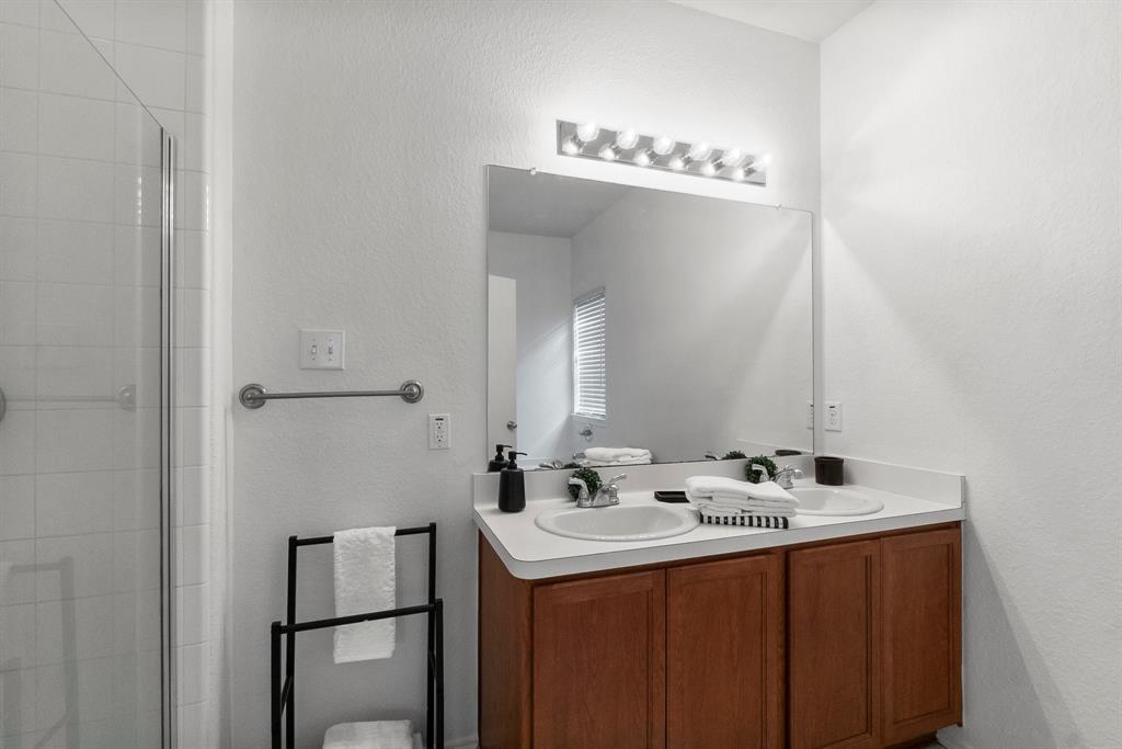 15026 Silhouette Ridge Drive, Humble, Texas image 37