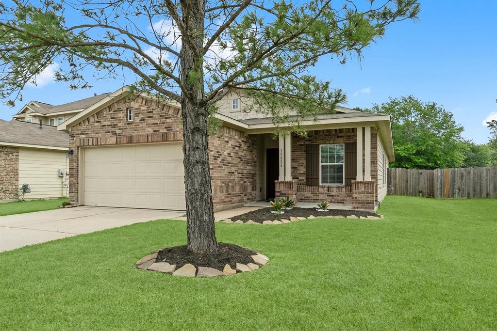 15026 Silhouette Ridge Drive, Humble, Texas image 2