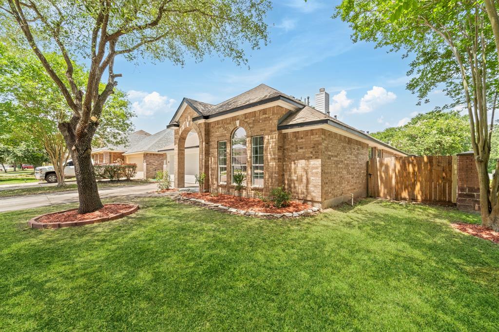 22902 Still Pond Drive, Tomball, Texas image 5