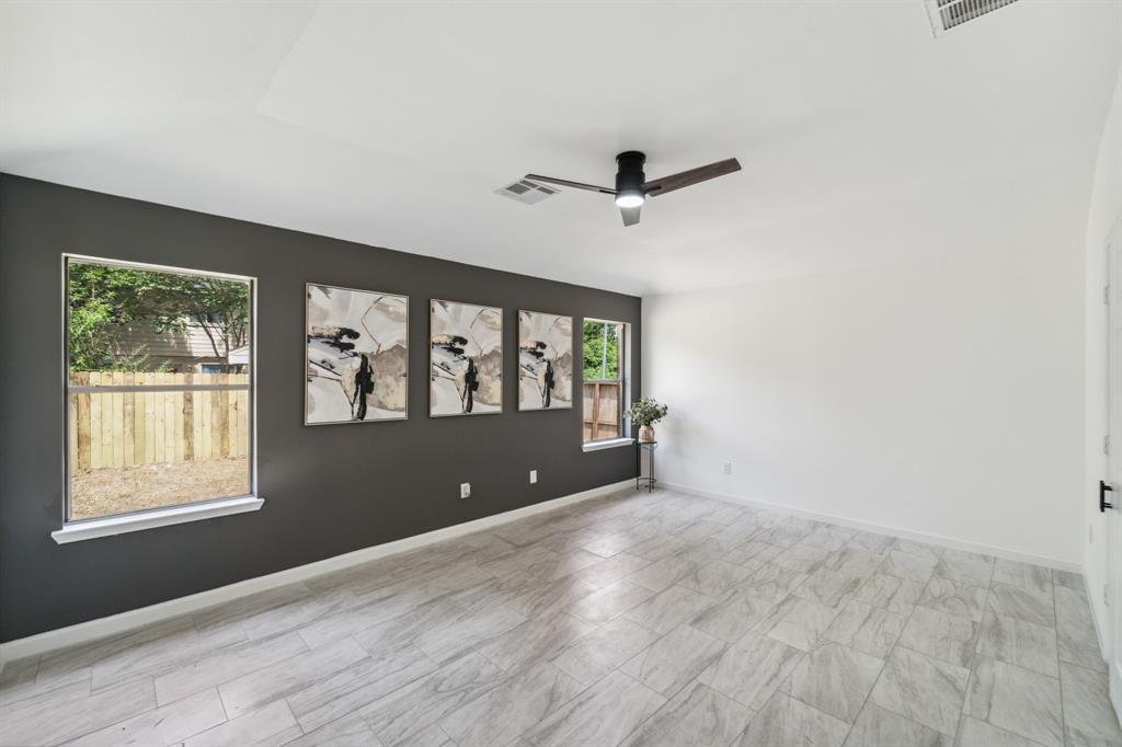 22902 Still Pond Drive, Tomball, Texas image 17