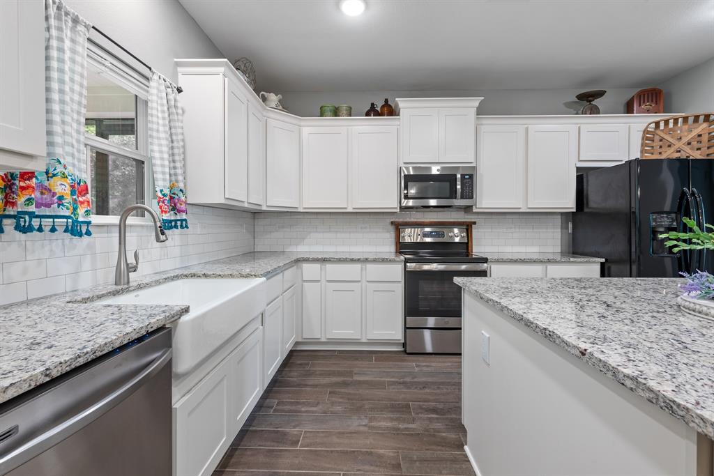 8729 Nathan Drive, Waller, Texas image 13