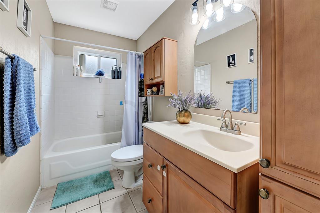 2539 Orion Drive, League City, Texas image 13
