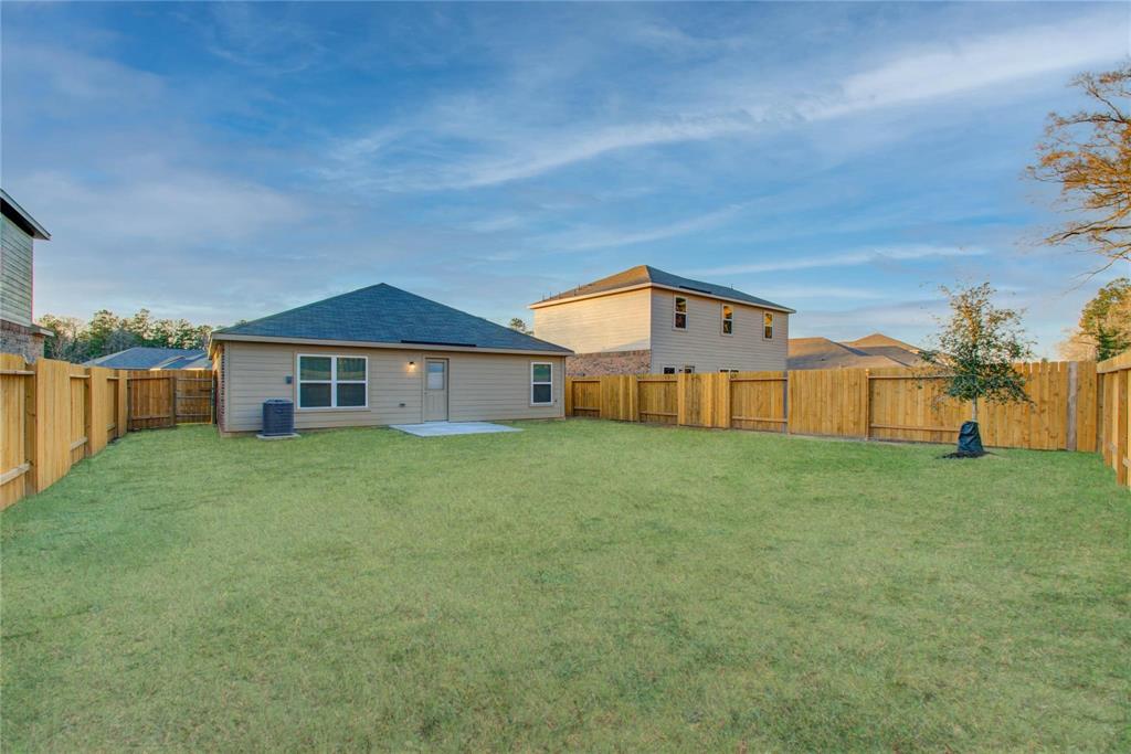 10699 Lost Maples Drive, Cleveland, Texas image 32