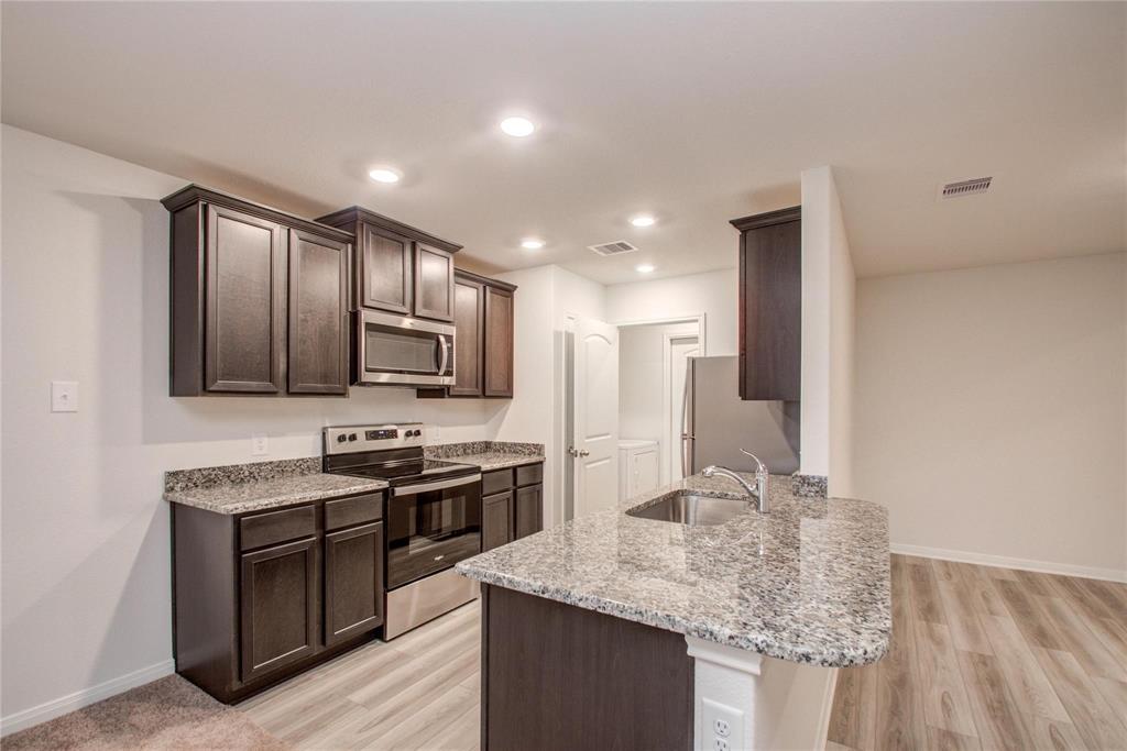 10699 Lost Maples Drive, Cleveland, Texas image 18