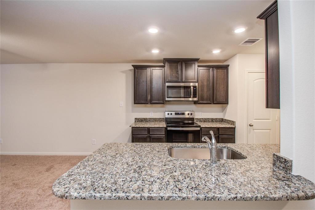 10699 Lost Maples Drive, Cleveland, Texas image 30