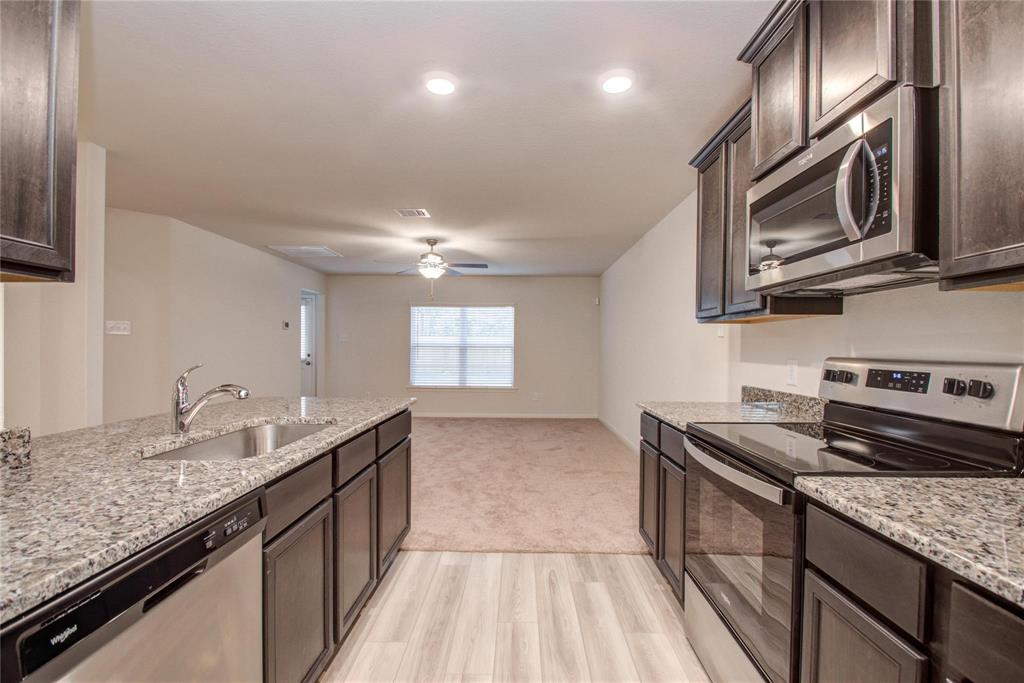 10699 Lost Maples Drive, Cleveland, Texas image 19