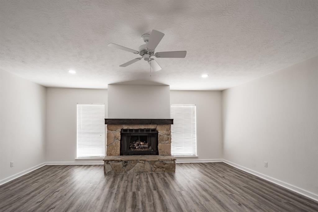2022 Running Bear Trail, Crosby, Texas image 12