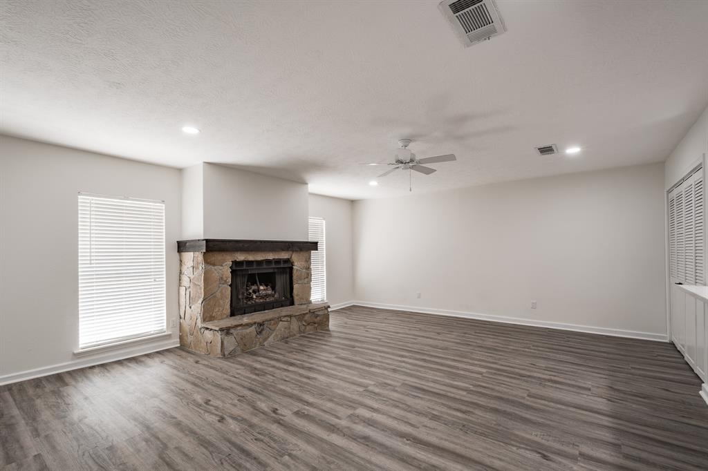 2022 Running Bear Trail, Crosby, Texas image 11