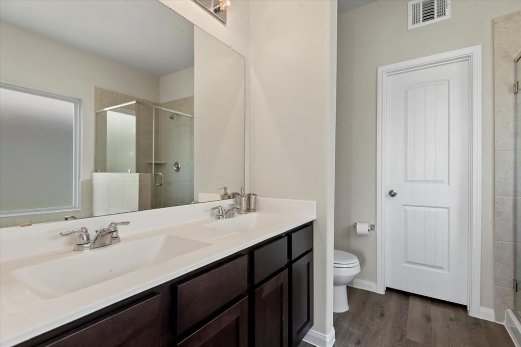 5639 Brooklyn Rose Drive, Rosharon, Texas image 26